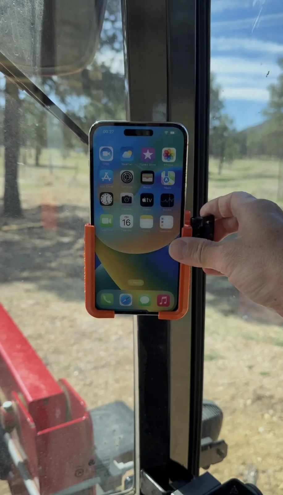Caddie Buddy Magnetic Phone Mount for Golf Carts image 3