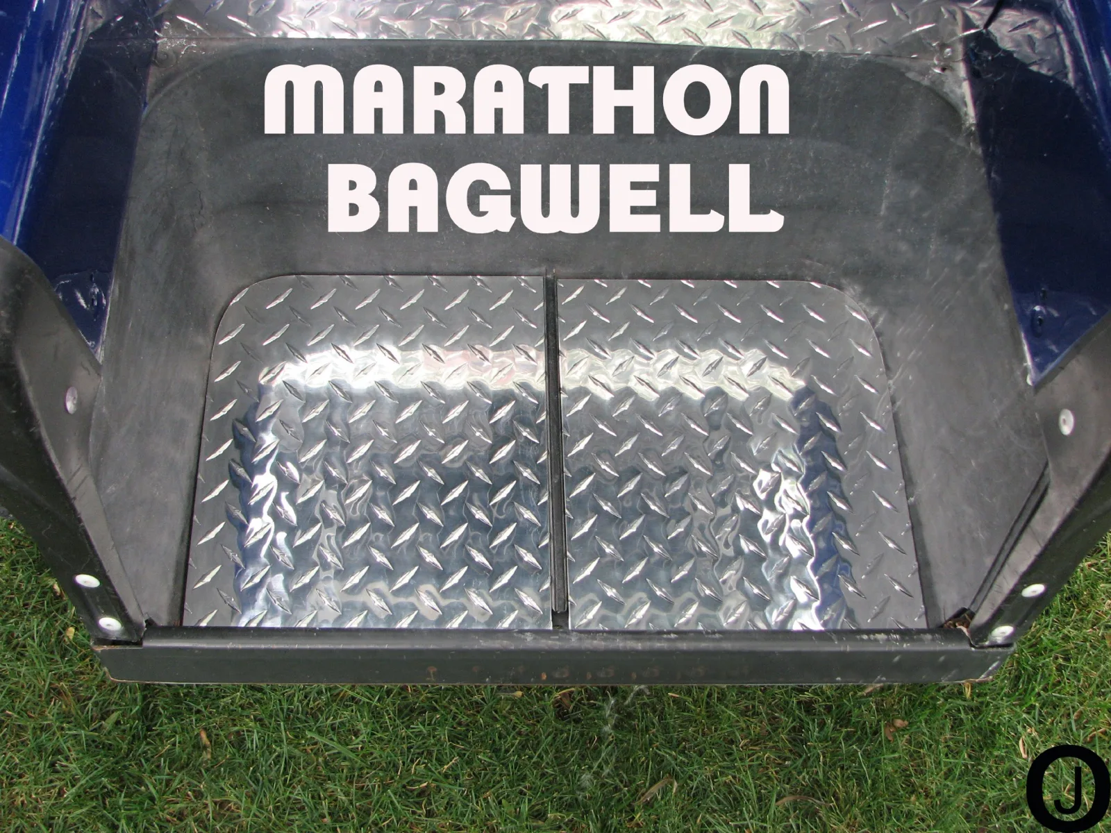 E-Z-GO Marathon Diamond Plate Bag Well Liner image 2