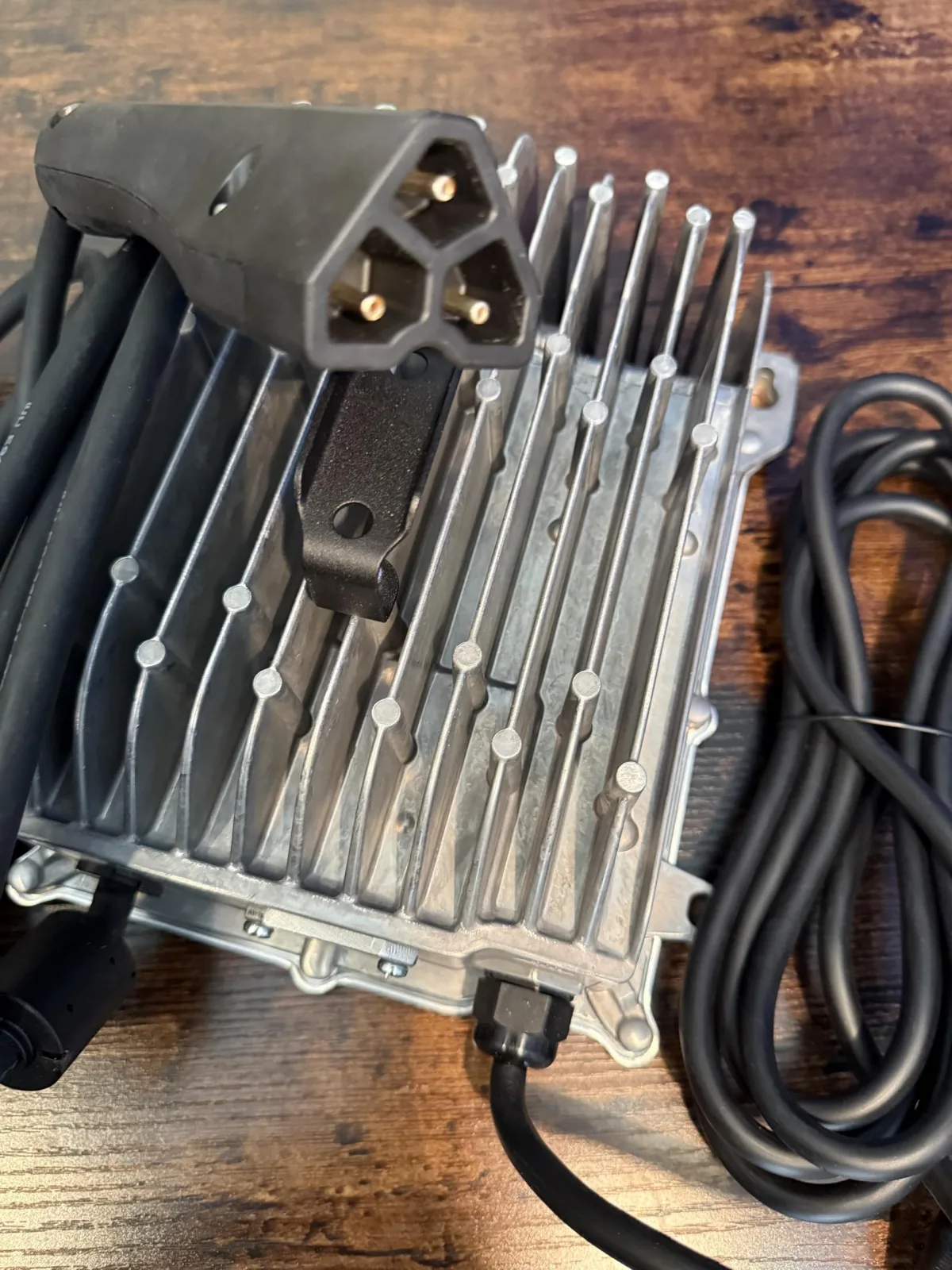 Delta-Q SC-48 48V Charger for E-Z-GO Golf Carts image 2